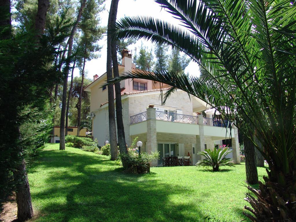 Mira Forest Residences Sani  Exterior foto