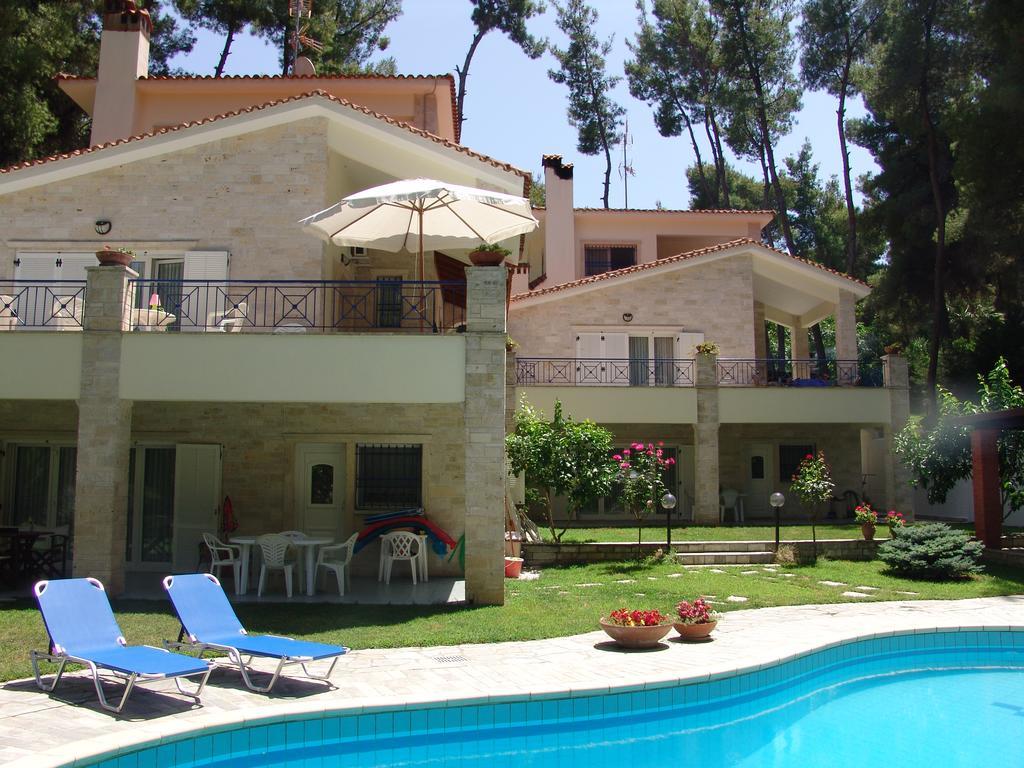 Mira Forest Residences Sani  Exterior foto